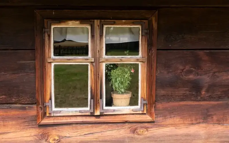Jak uszczelnić stare drewniane okna?