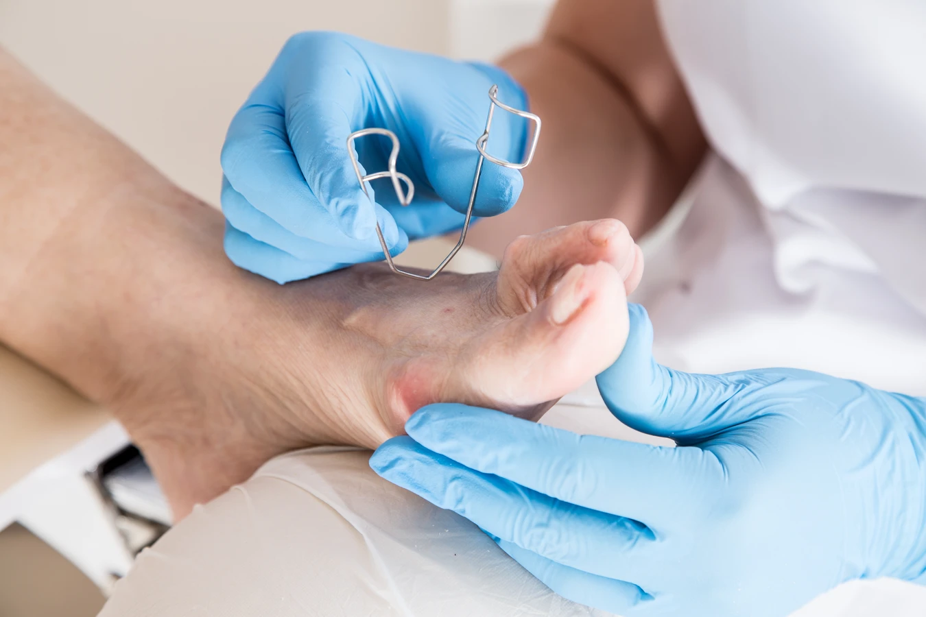 Czym jest podologia i jak można zostać podologiem?